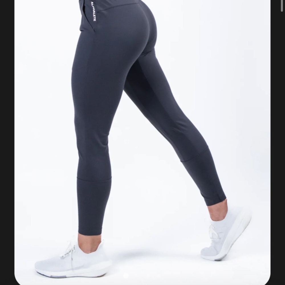 Alphalete Trace Joggers